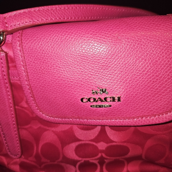 Hot pink Coach purse - Picture 3 of 8